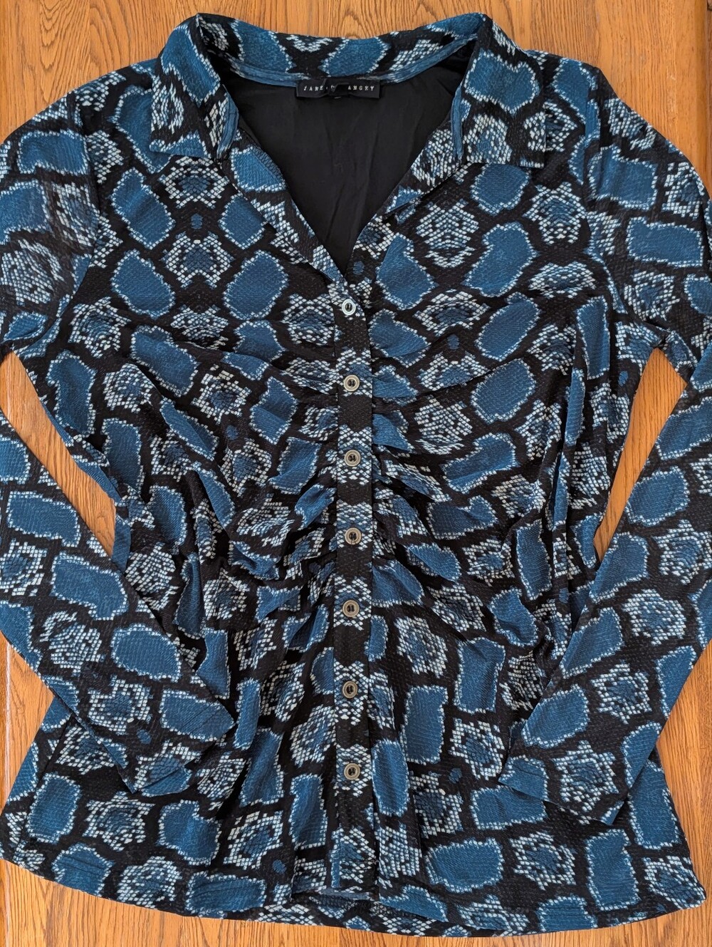 Jane + Delancey Teal Blue Snake Print Long Sleeve Mesh Runched Blouse